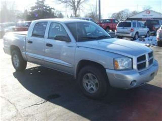 2006 Dodge Dakota SLT 4dr Quad Cab 4WD SB